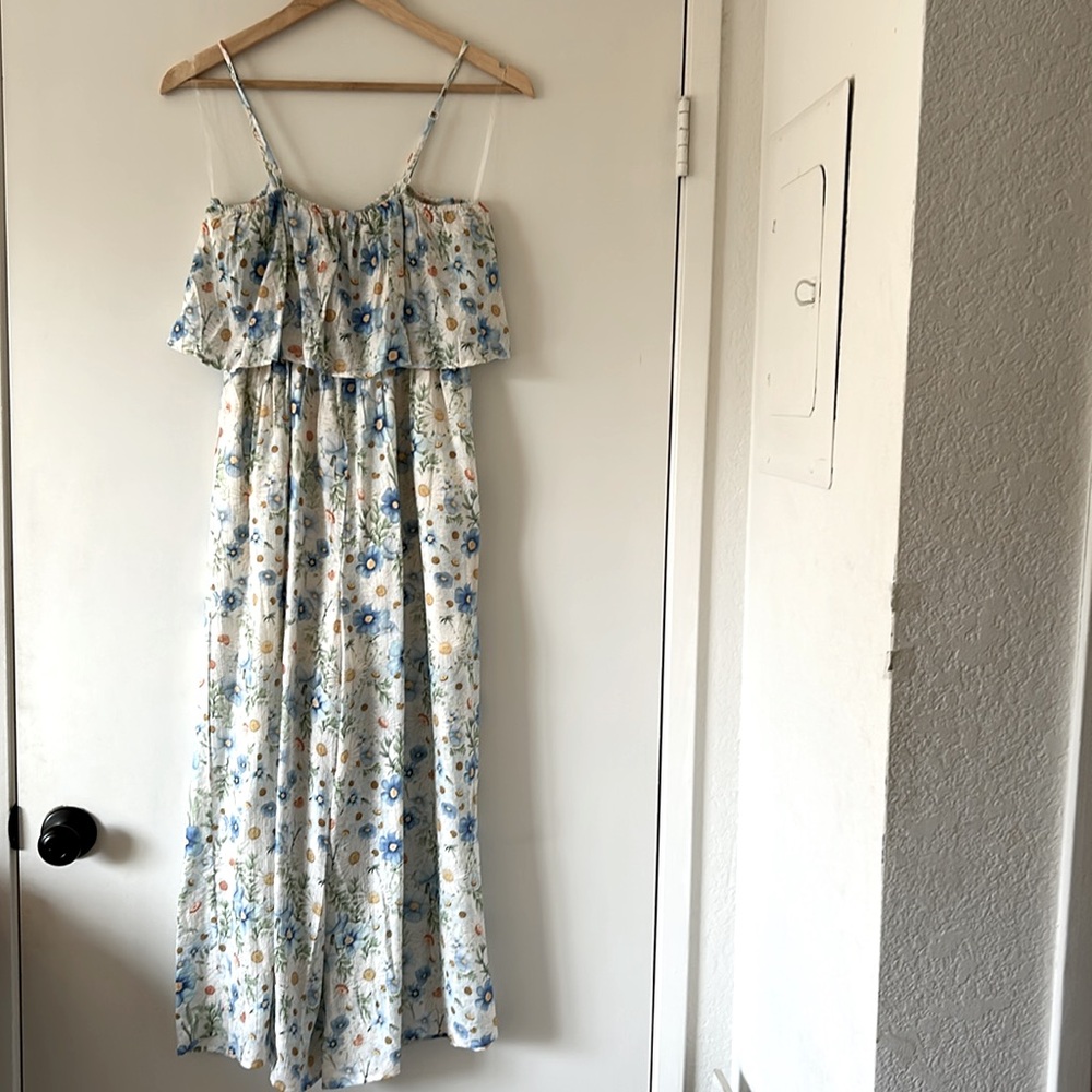 Floral Wide Leg HYFVE Jumper. NWT